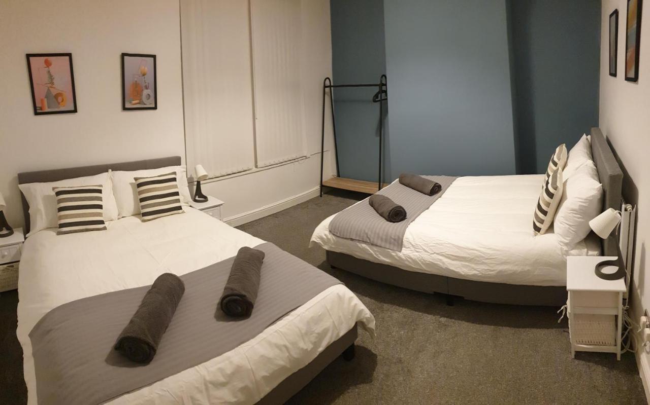 4 Bedrooms, Sleeps 10, Near Lfc & Efc Liverpool Dış mekan fotoğraf